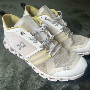 On Running Mens running shoes size 10.